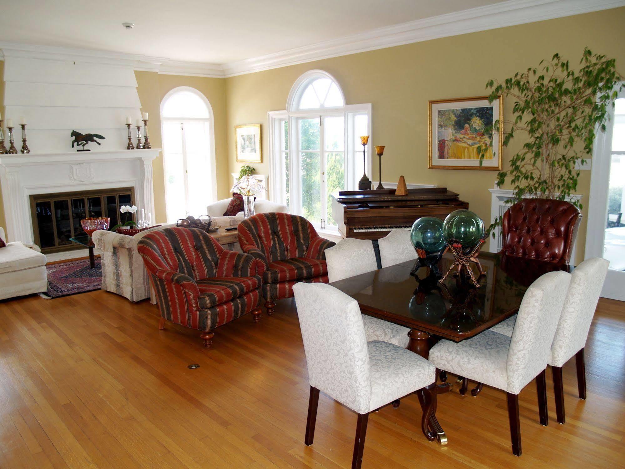 The Villa Bed & Breakfast (Adults Only) Tacoma Room photo