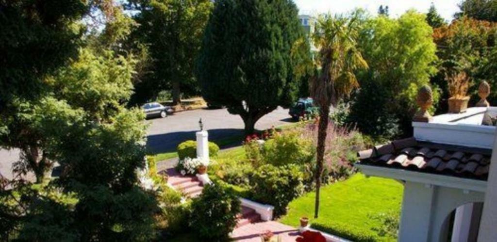 The Villa Bed & Breakfast (Adults Only) Tacoma Exterior photo