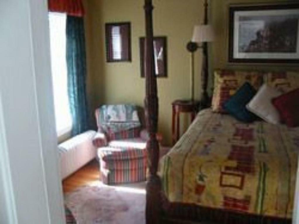 The Villa Bed & Breakfast (Adults Only) Tacoma Exterior photo