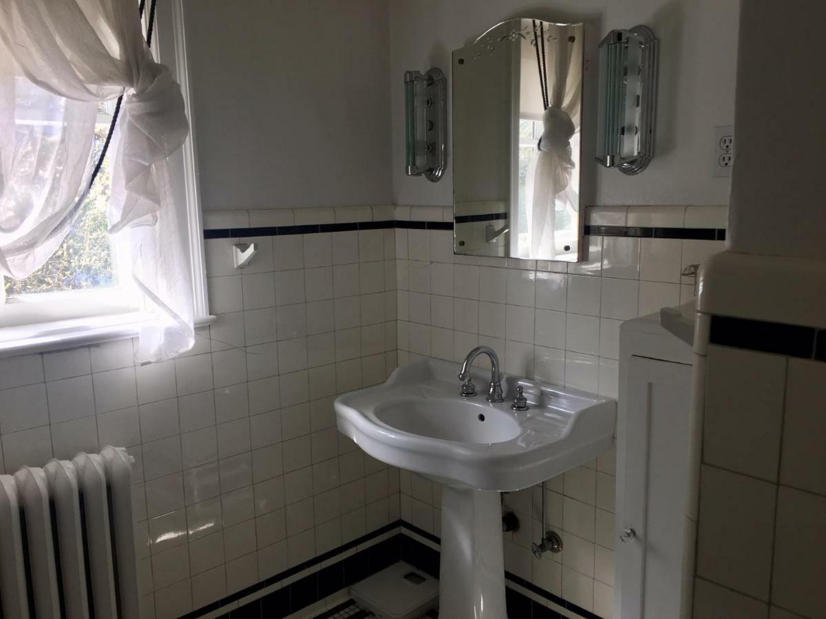The Villa Bed & Breakfast (Adults Only) Tacoma Room photo