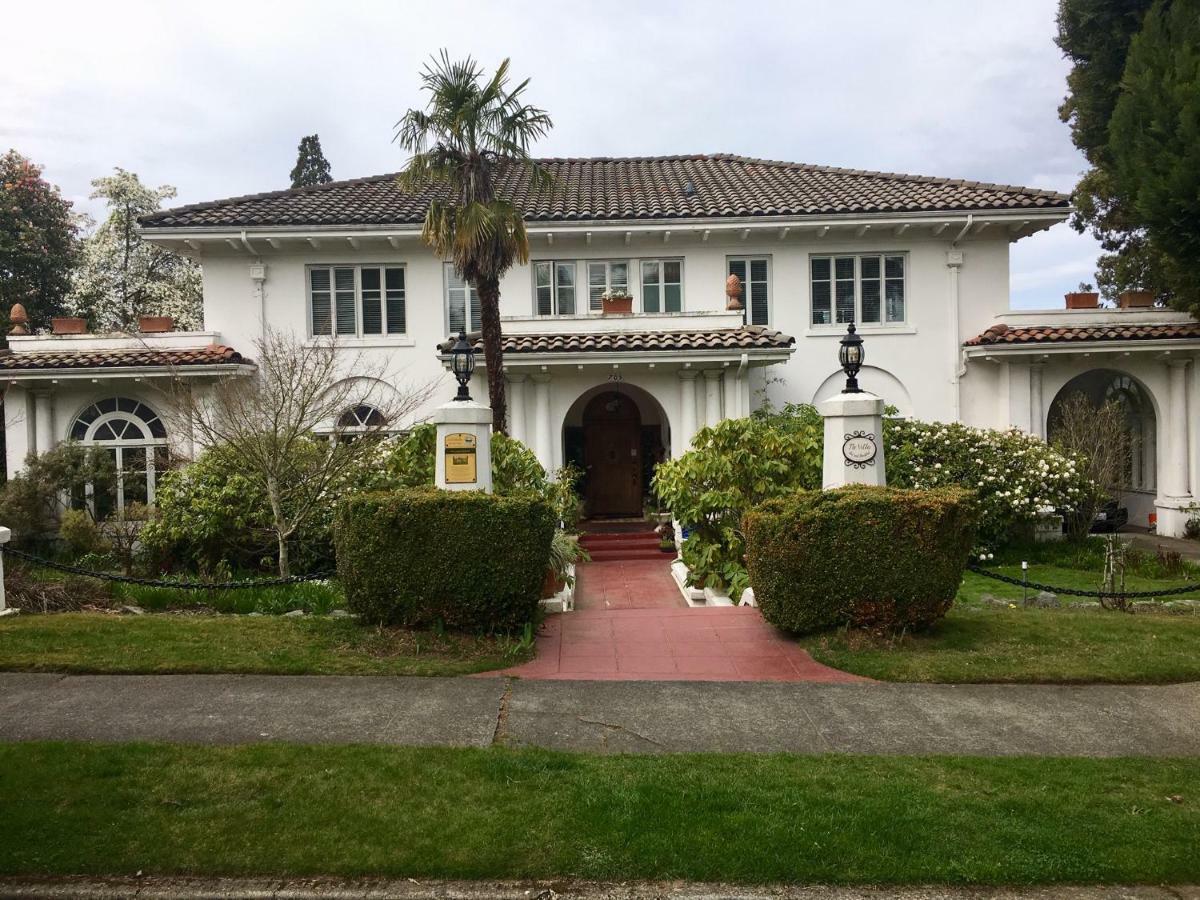 The Villa Bed & Breakfast (Adults Only) Tacoma Exterior photo