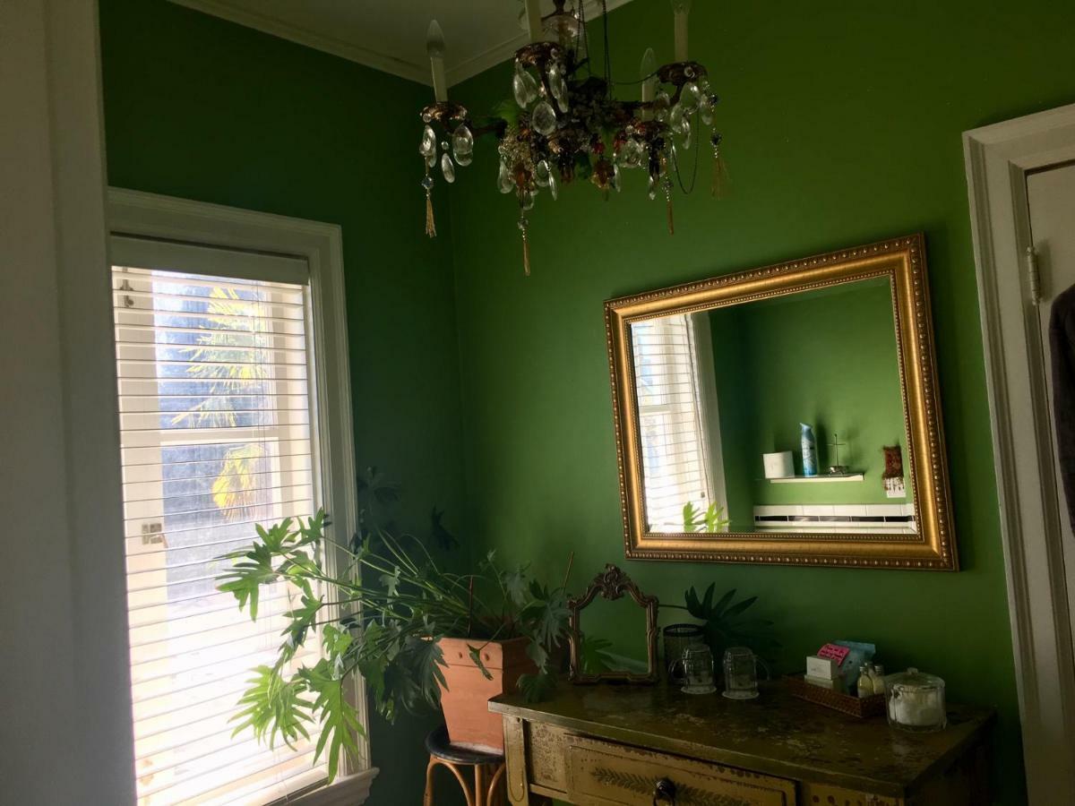 The Villa Bed & Breakfast (Adults Only) Tacoma Room photo