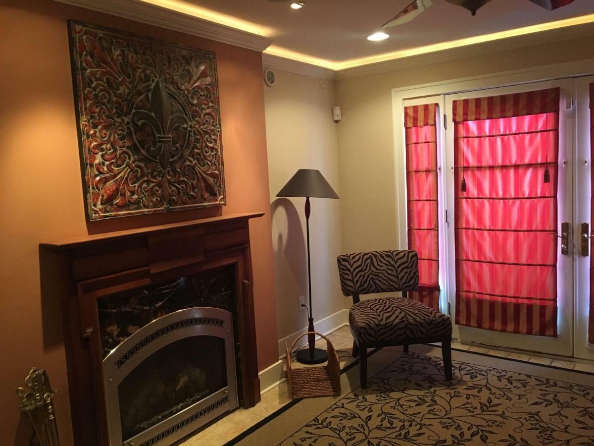 The Villa Bed & Breakfast (Adults Only) Tacoma Room photo
