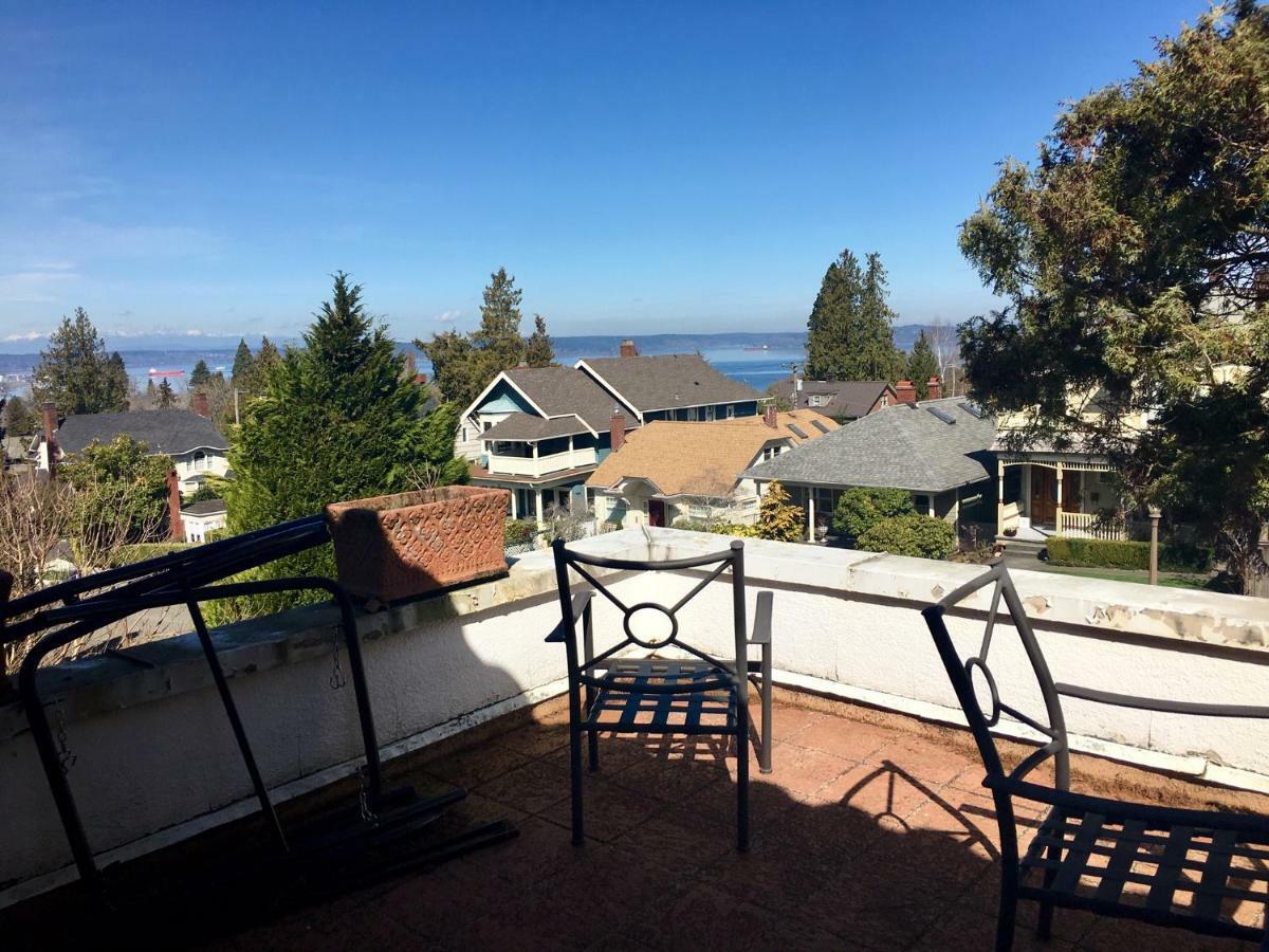 The Villa Bed & Breakfast (Adults Only) Tacoma Room photo